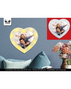 CORNICE CUORE CON LUCI